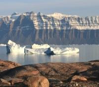 Icebergs and Mountains