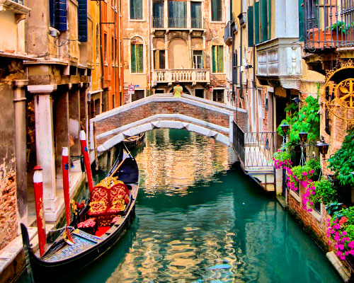 Cruise the Canals of Venice & Save