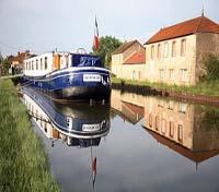Barge at St Leger Barge at St Leger