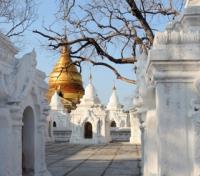 Kuthodaw Pagoda