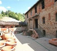 Handmade terracotta factory in Impruneta