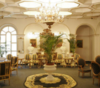 Imparatul Romanilor (3*) Hall