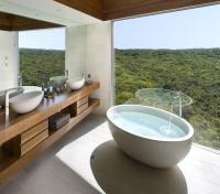 Southern Ocean Lodge Bathtub View