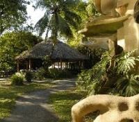 Laguna Lodge