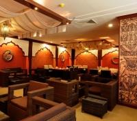 Restaurants & Bars