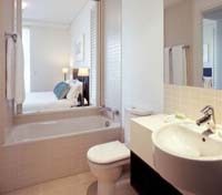 Cairns Harbour Lights Bathroom