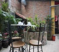Dining in the Garden at Ambassador Garden Home 