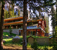 Moraine Lake Lodge