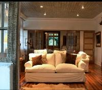 Casa Silva Lounge