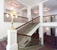 Kings Court - Hotel Corridor