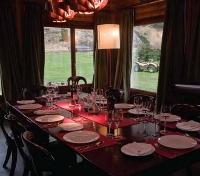 Dos Lagos Dining Room