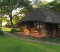 Hakusembe River Lodge