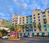 Comfort Suites Maingate East