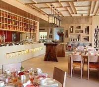 Holiday Inn Resort Baruna Bali - Dining