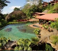 Peace Lodge Exterior