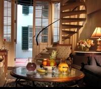 Royal Sonesta Guest Lounge