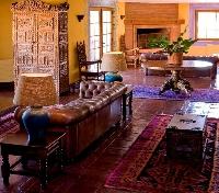 Santa Cruz Plaza Lounge