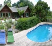Farmstay - Pool