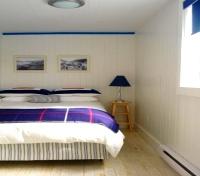 Hipditch House room