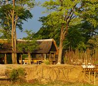 Zungulila Bushcamp 