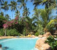 Che Che Vule - Backyard with Beach Access