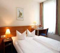 Achat Hotel Dresden Room
