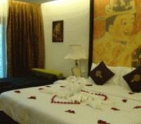 The Deluxe Suite