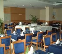 Silver Oaks Hotel Dining