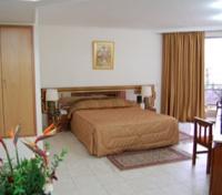 Diplomat Hotel Guestroom