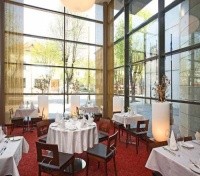 Reval Hotel Neris Restaurant
