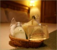 Senderos Hostería Bathroom Essentials