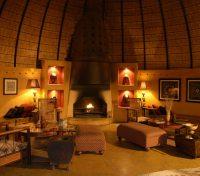 Hoyo Hoyo Lobby Area
