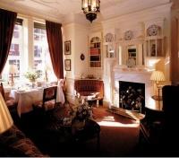 Draycott Hotel Library Room 