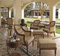 Safari Club Lounge