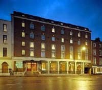 Mont Clare Hotel