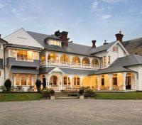 Otahuna Lodge Exterior
