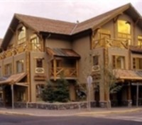 Brewster's Mountain Lodge