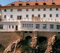 Ruze Hotel