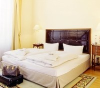 Louisa`s Place Hotel 
