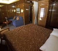 Premium Suite