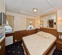Deluxe (Promenade Deck)