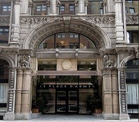 Place d'Armes Hotel & Suites