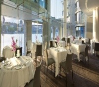 Quay Grand Suites Sydney Quadrant Restaurant