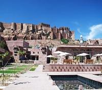 Raas Hotel