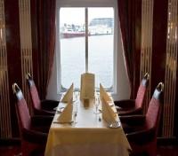 MS Richard With Restaurant