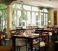 Ylang Ylang Hotel