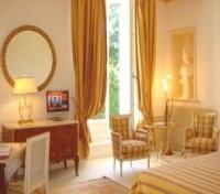 Chateau De Rochecotte Room