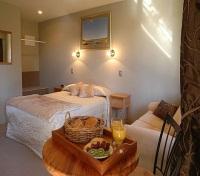 Homestay - Guest Room Example