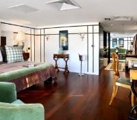 Deluxe Royal Moreno Lake Suite