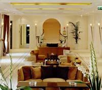 Mamaison Hotel Le Regina Lobby